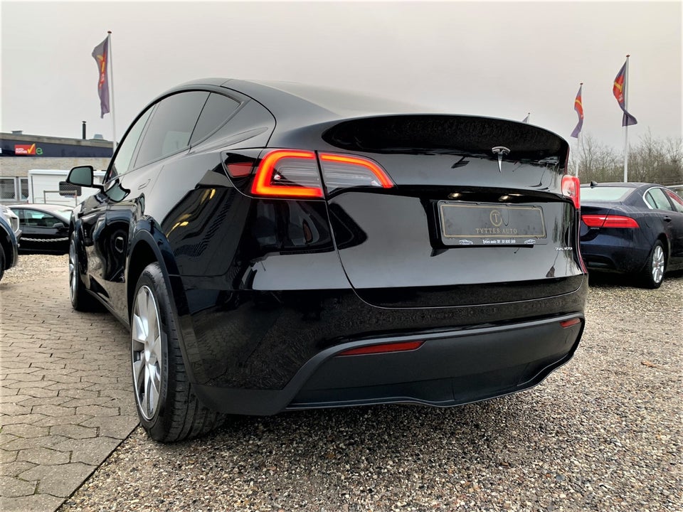Tesla Model Y Long Range AWD 5d