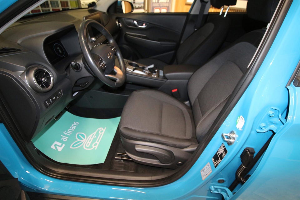 Hyundai Kona 39 EV Essential 5d