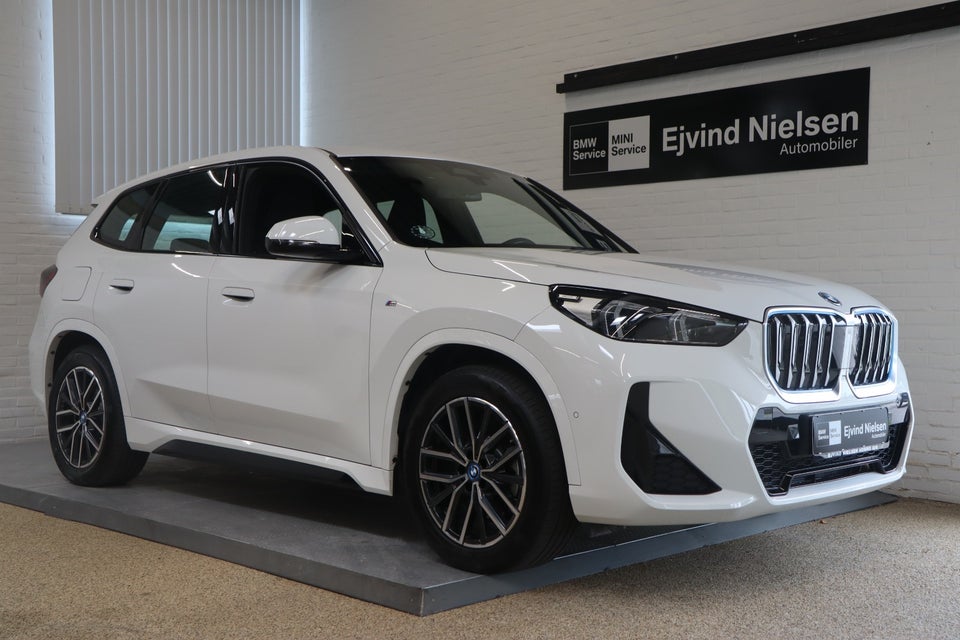 BMW iX1 xDrive30 M-Sport 5d