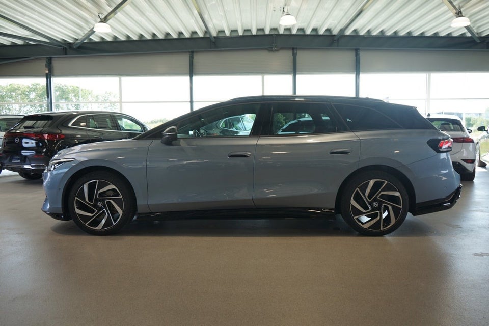 VW ID.7 77 Style Tourer 5d