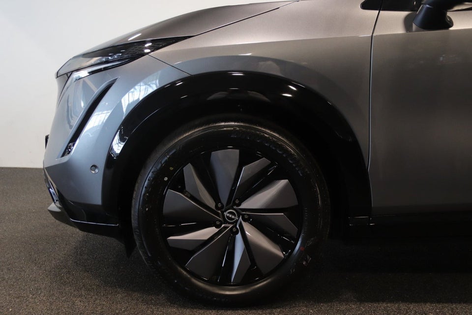 Nissan Ariya 87 Evolve Van 5d