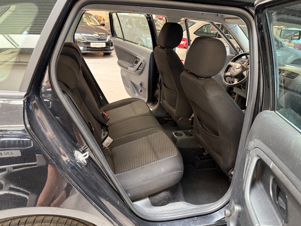 Skoda Fabia 1,2 12V Ambiente Combi 5d
