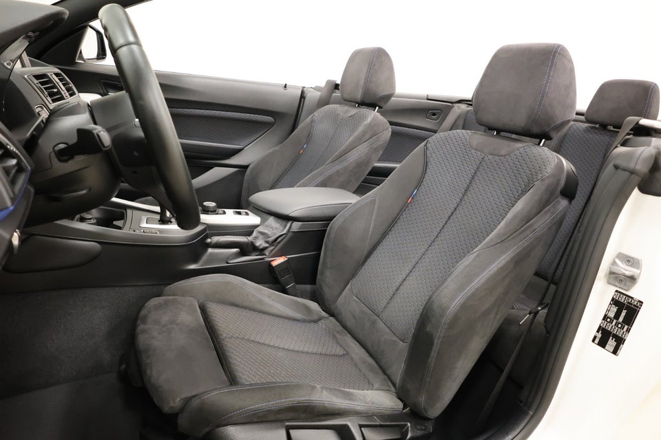 BMW 220i 2,0 Cabriolet M-Sport aut. 2d