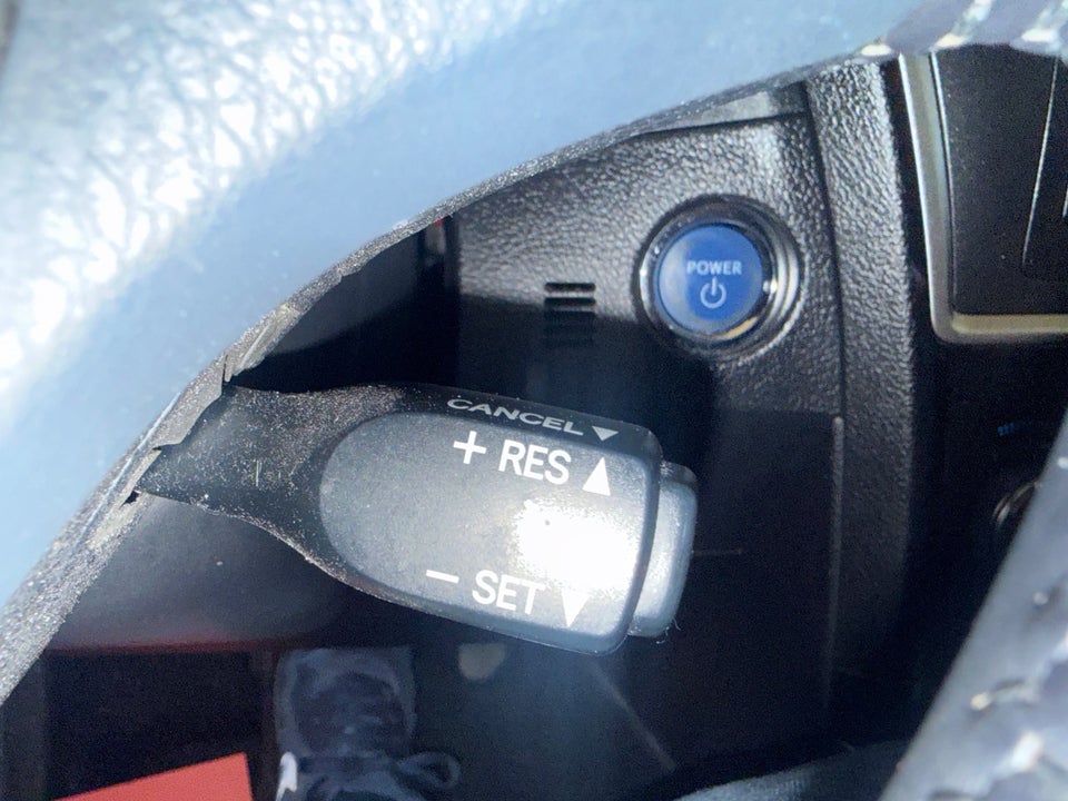 Toyota Auris 1,8 Hybrid H2 Premium Comfort CVT 5d