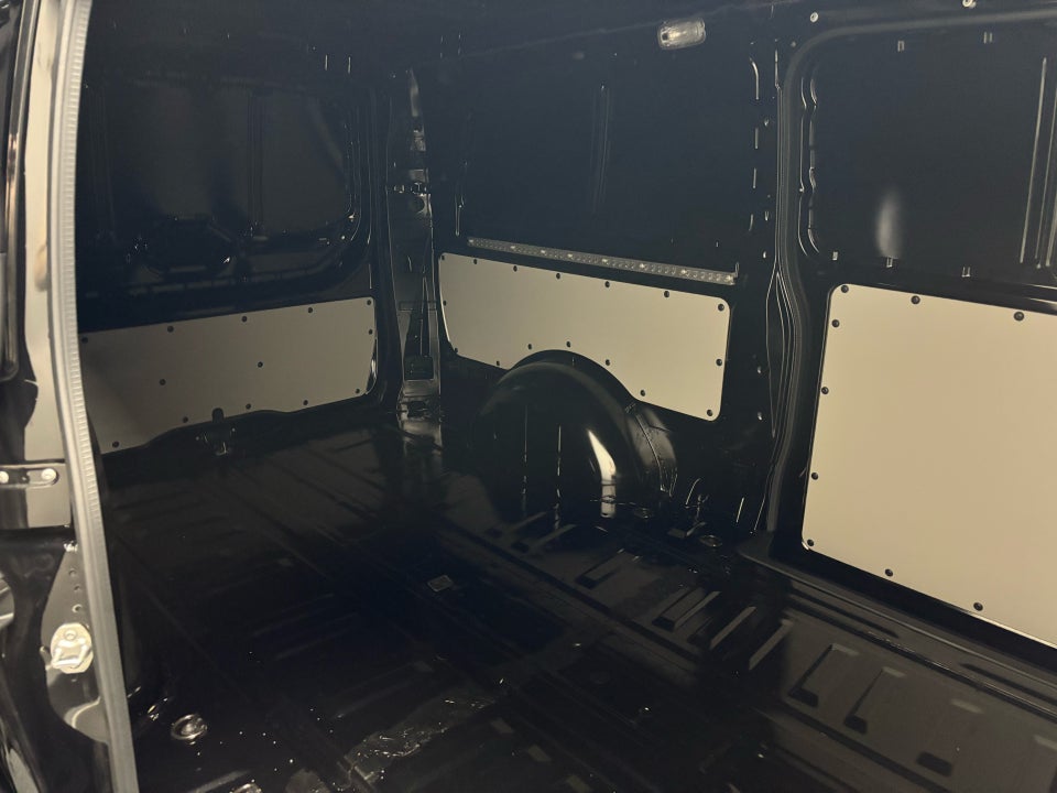 Mercedes eVito 112 A3 Kassevogn