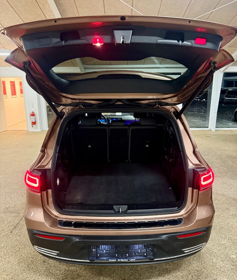 Mercedes EQB300 4Matic 7prs 5d