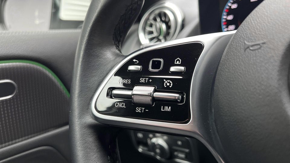 Mercedes EQA250+ Progressive 5d