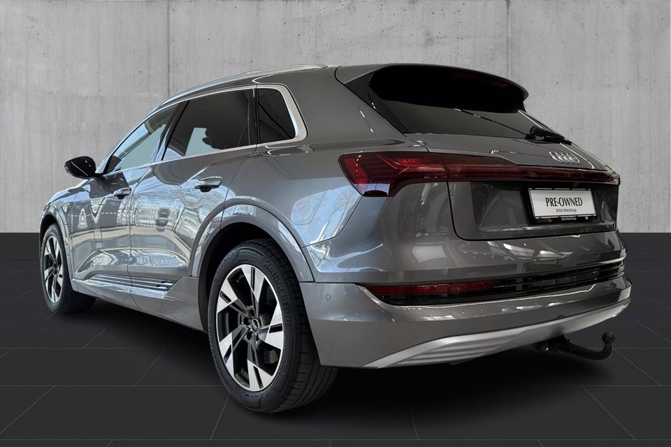 Audi e-tron 55 quattro 5d