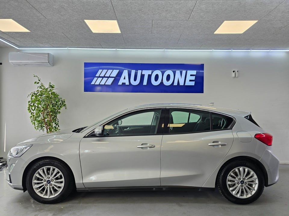 Ford Focus 1,0 EcoBoost Titanium 5d