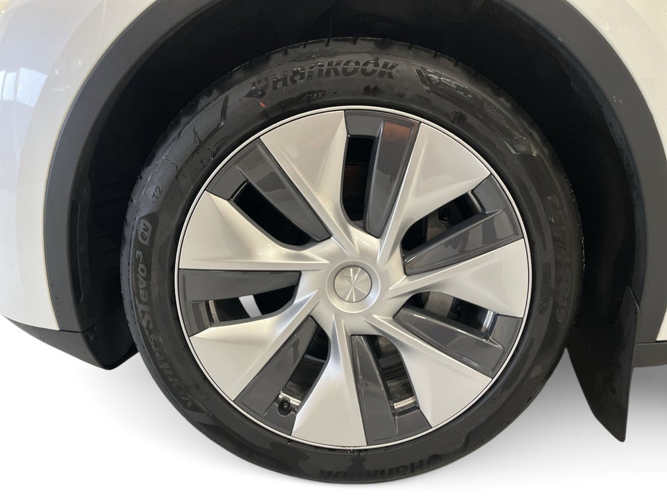 Tesla Model Y RWD 5d