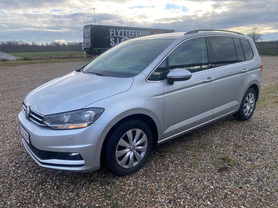 VW Touran 1,6 TDi 115 Comfortline DSG 7prs 5d