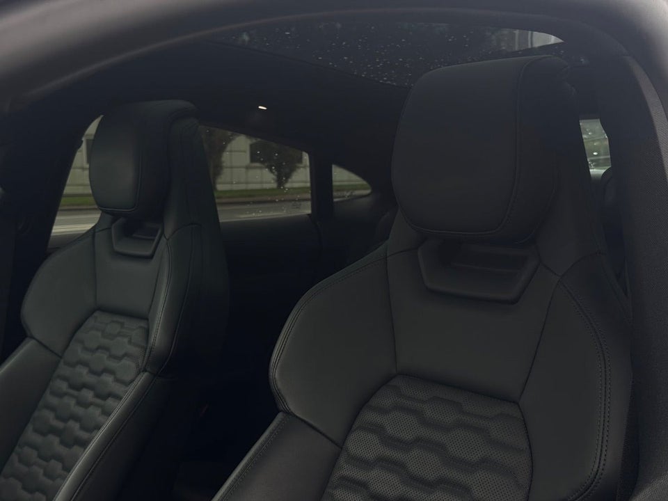 Audi e-tron GT quattro 4d