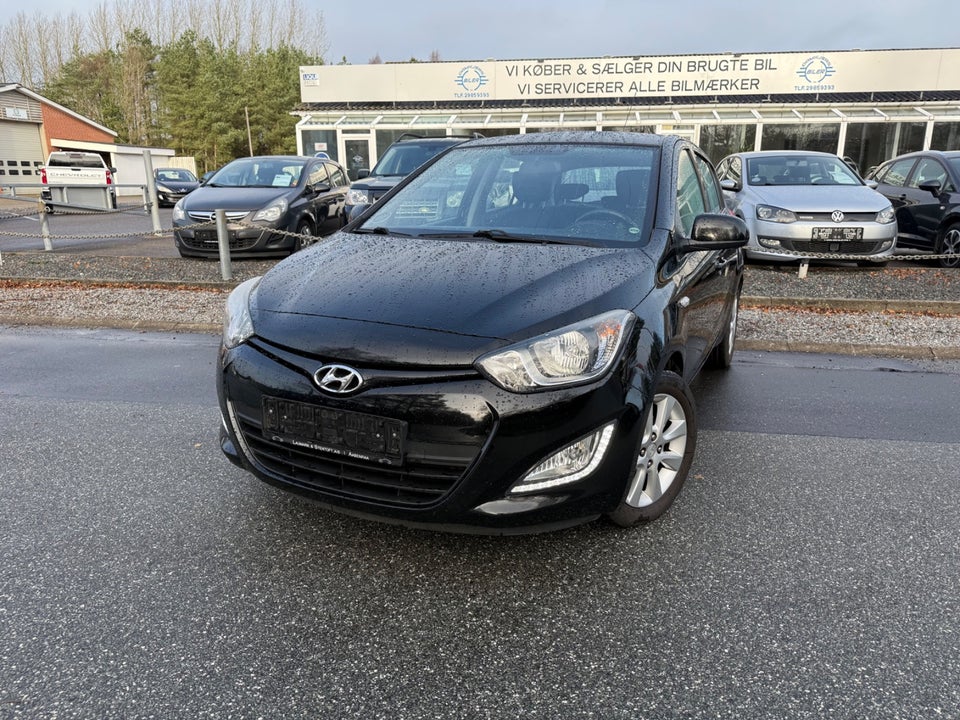 Hyundai i20 1,25 Classic XTR 5d