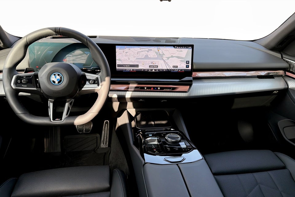 BMW i5 eDrive40 Touring Supercharged 5d