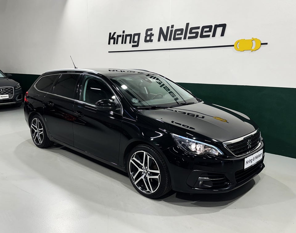 Peugeot 308 1,6 BlueHDi 120 Allure Sky 5d