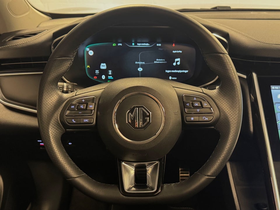 MG Marvel R Luxury 5d