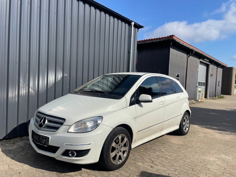 Mercedes B200 2,0 CDi 5d