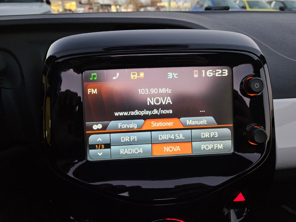 Toyota Aygo 1,0 VVT-i x-wave Sky 5d