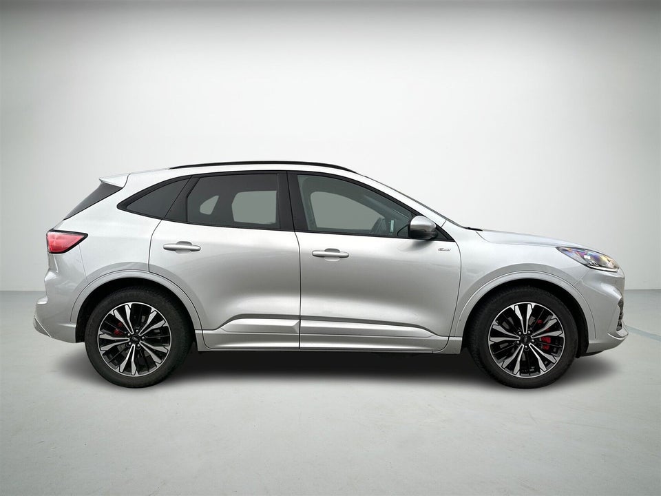 Ford Kuga 2,5 PHEV ST-Line CVT 5d