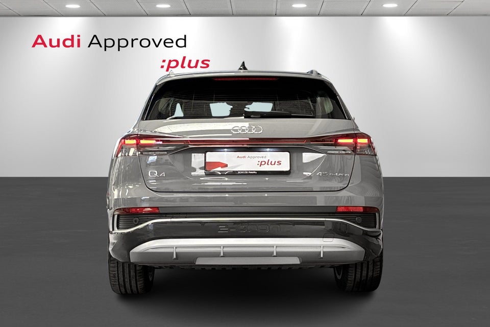 Audi Q4 e-tron 45 S-line 5d