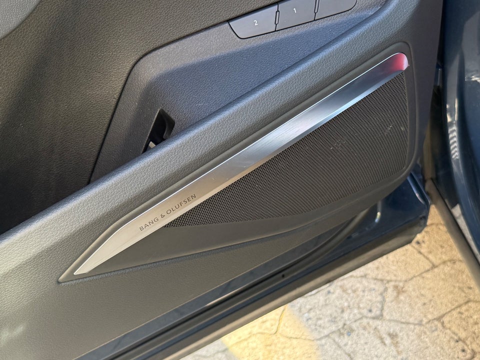 Audi Q8 e-tron 55 S-line Sportback quattro 5d