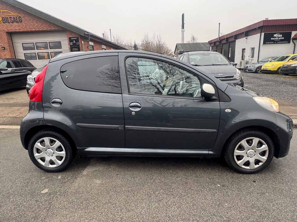 Peugeot 107 1,0 Active 5d