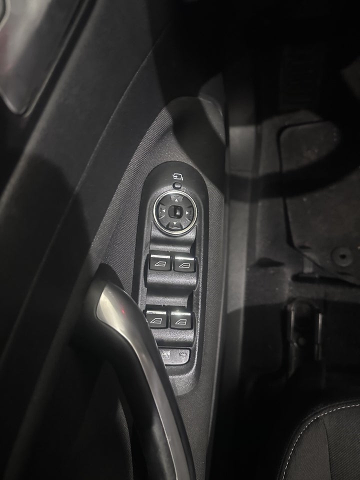 Ford Mondeo 2,0 TDCi 140 Titanium stc. aut. 5d