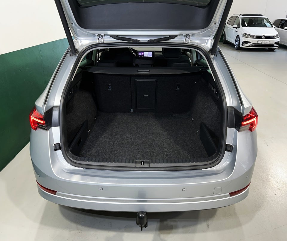 Skoda Octavia 2,0 TDi 150 Style Combi DSG 5d