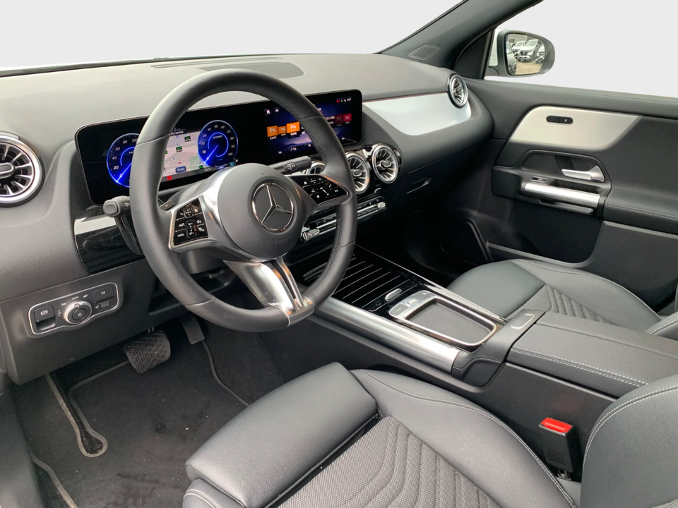 Mercedes EQA250 Progressive 5d