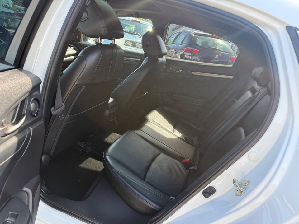 Honda Civic 1,0 VTEC Turbo Prestige CVT 5d