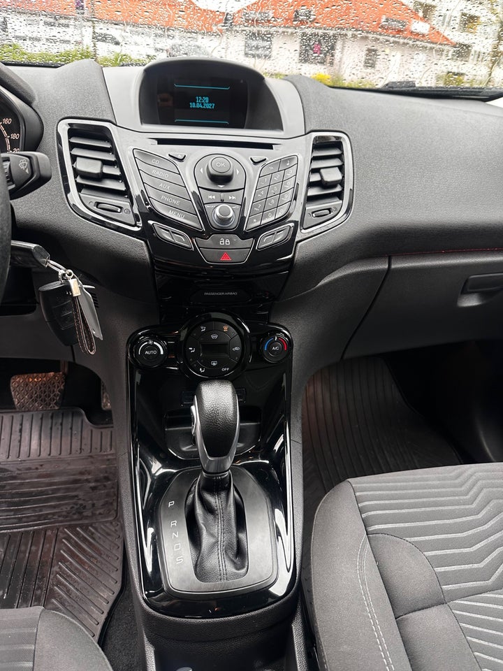 Ford Fiesta 1,0 SCTi 100 Titanium aut. 5d