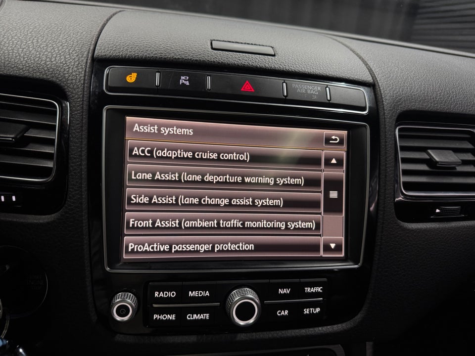 VW Touareg 3,0 V6 TDi 262 R-line Tiptr. 4Motion 5d