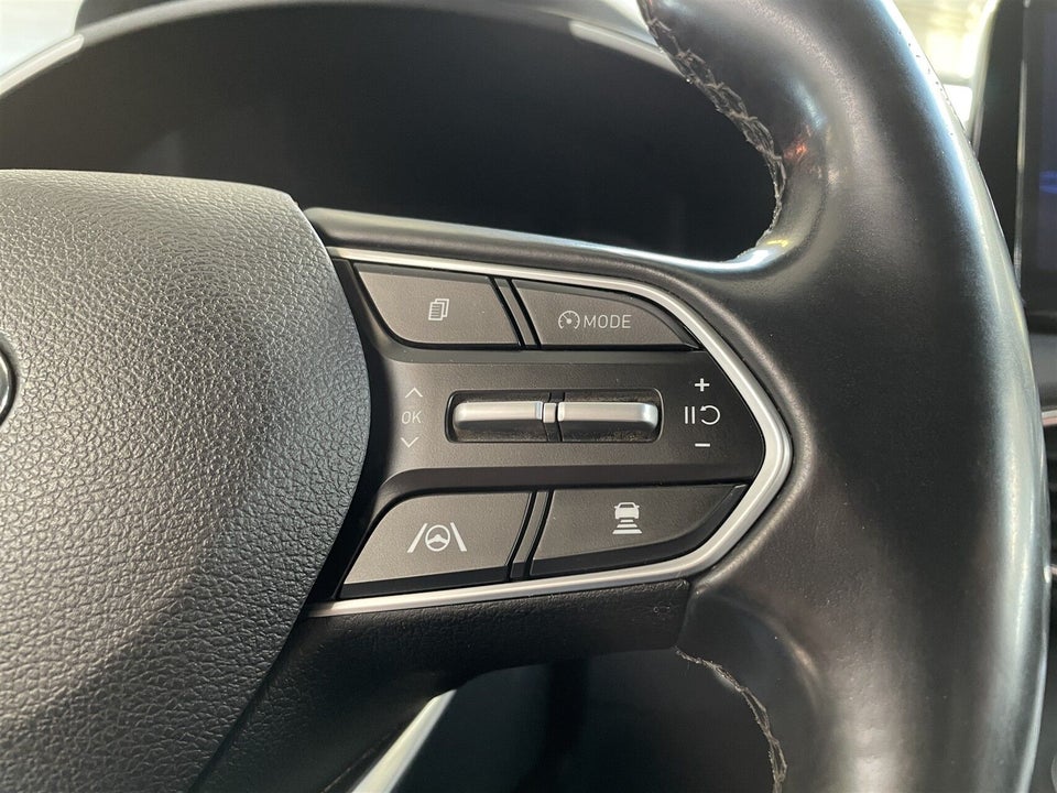 Hyundai Santa Fe 1,6 PHEV Essential aut. 4WD 7prs 5d