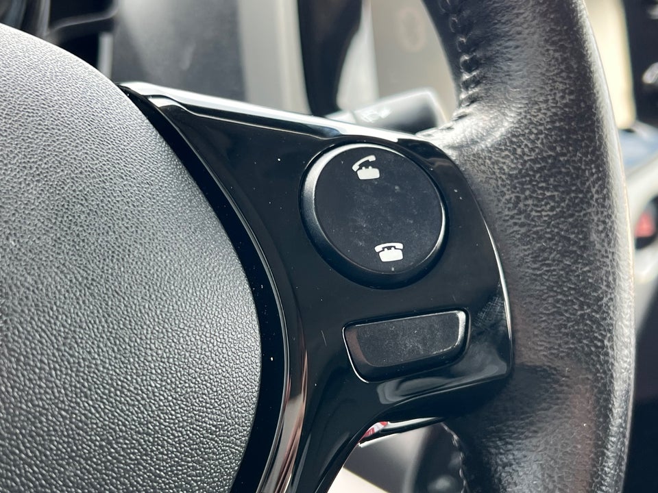 Toyota Aygo 1,0 VVT-i x-play x-shift 5d