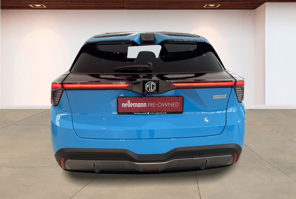 MG 4 77 Luxury Extended Range 5d