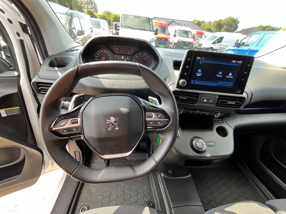 Peugeot Partner 1,5 BlueHDi 130 L2V2 Plus EAT8 Van