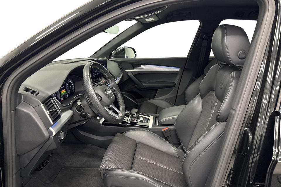 Audi Q5 55 TFSi e S-line quattro S-tr. 5d