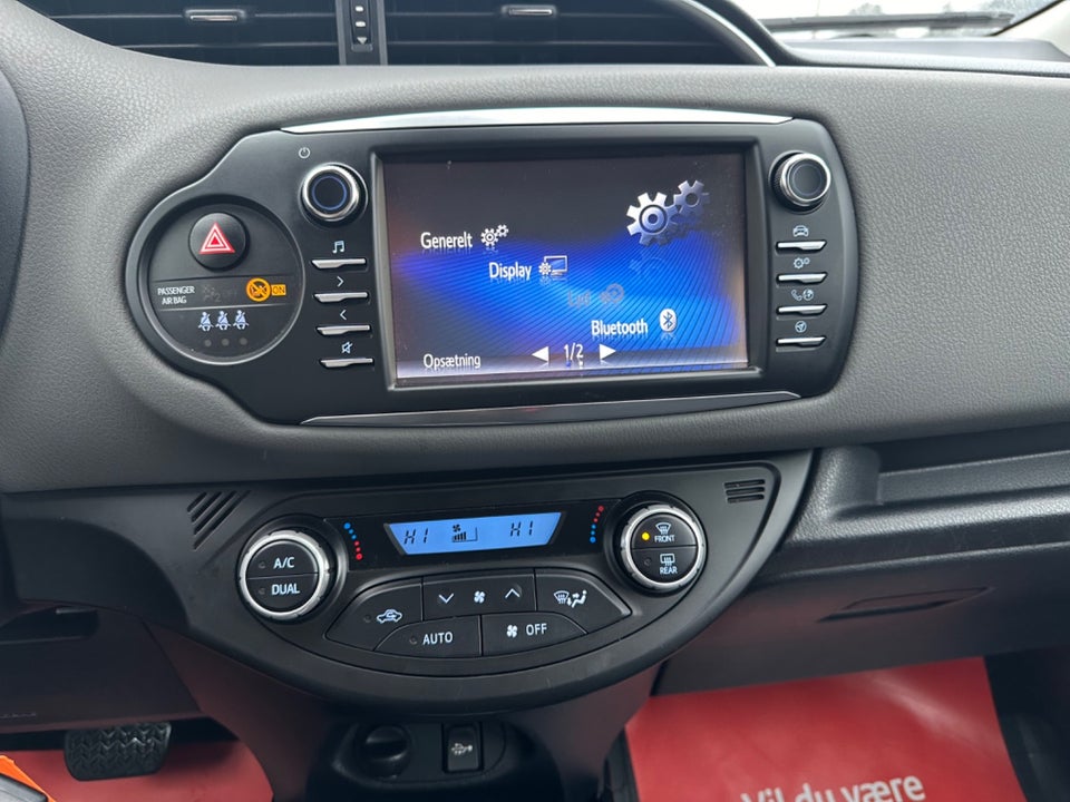 Toyota Yaris 1,5 Hybrid H3 Limited e-CVT 5d