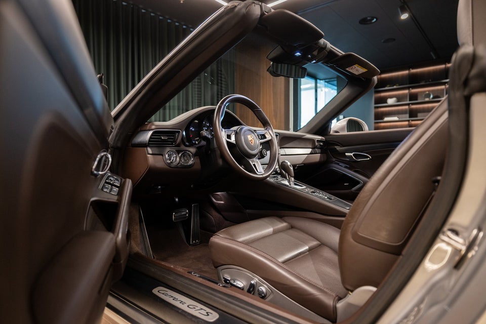 Porsche 911 Carrera GTS 3,0 Cabriolet PDK 2d
