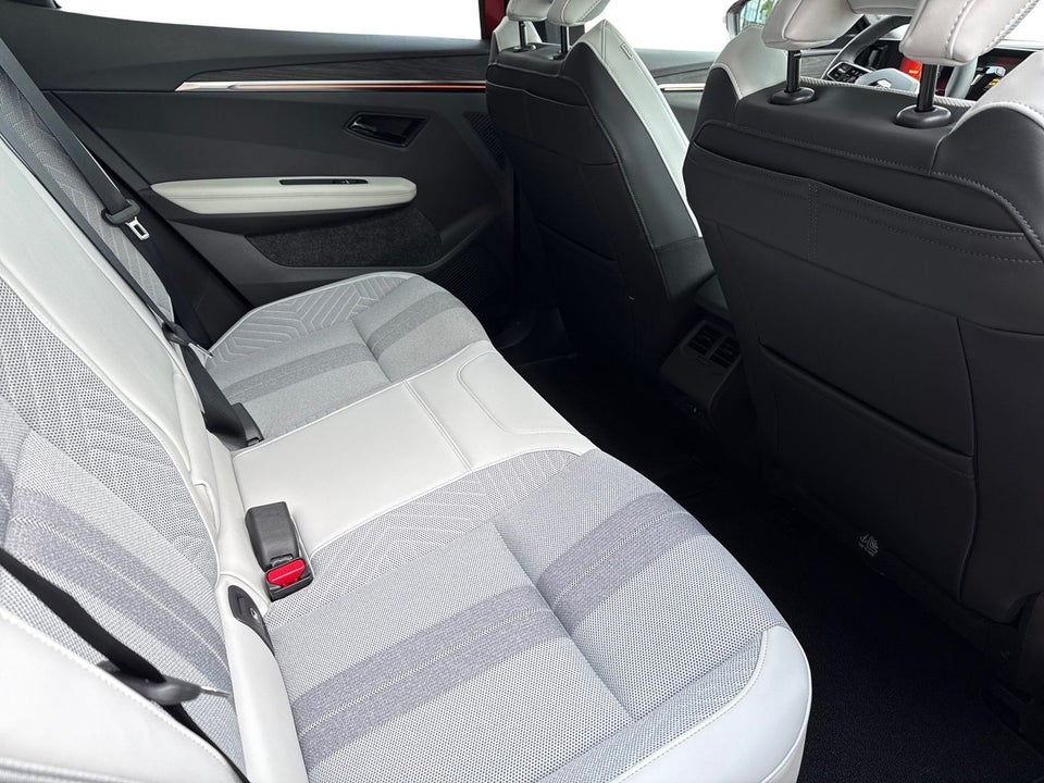 Renault Scenic E-Tech 87 Iconic 5d