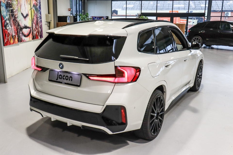 BMW iX1 xDrive30 Fully Charged M-Sport 5d