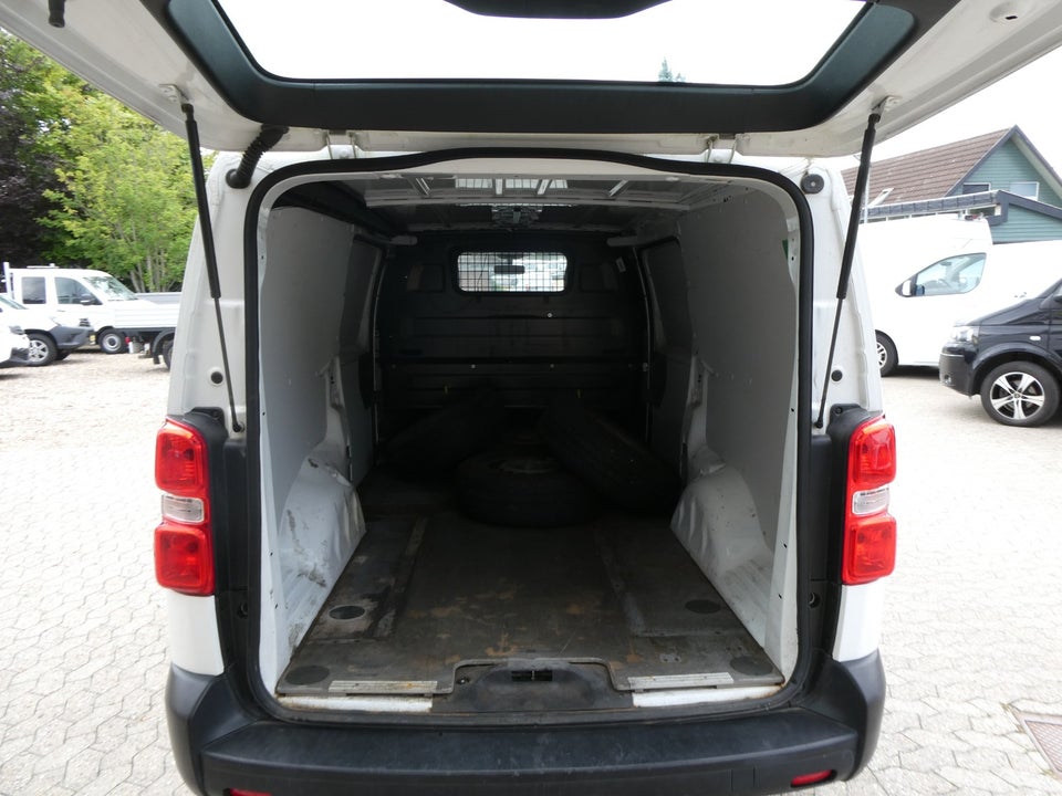 Toyota ProAce 2,0 D 120 Long Comfort 5d