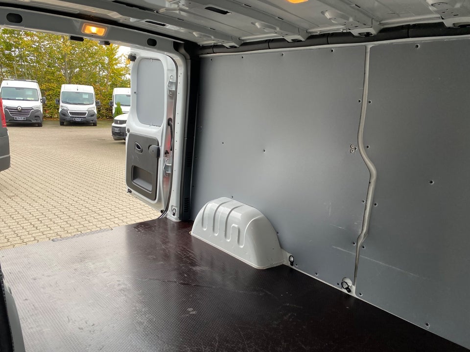 Renault Trafic 2,0 dCi 130 L2H1