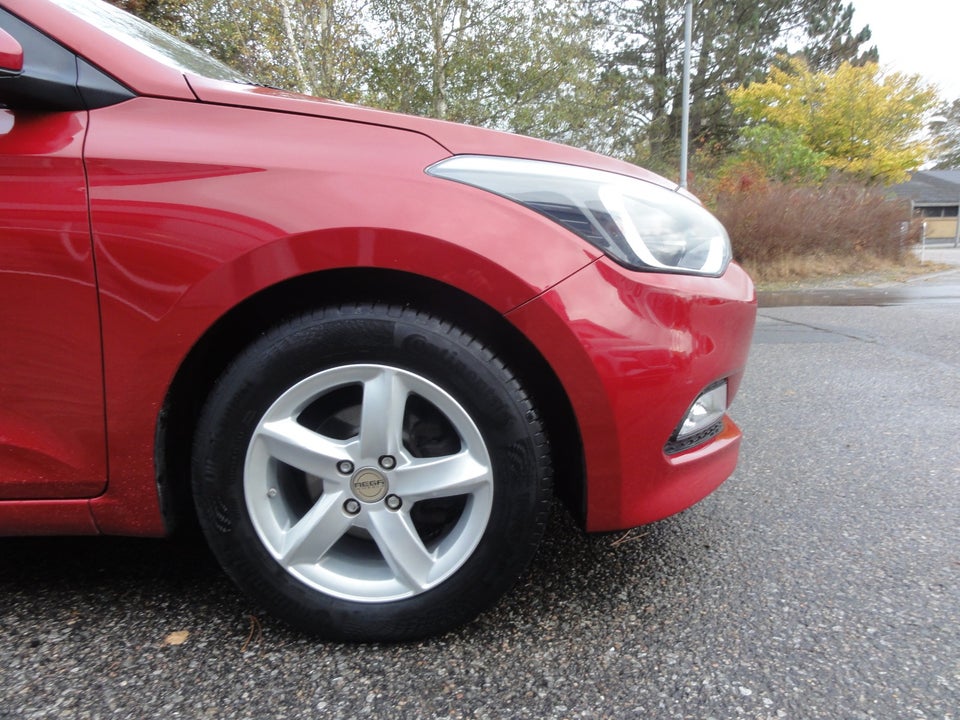 Hyundai i20 1,25 Trend 5d