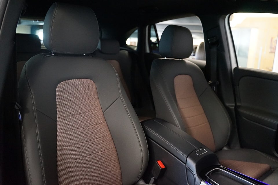 Mercedes EQA250+ Electric Art 5d