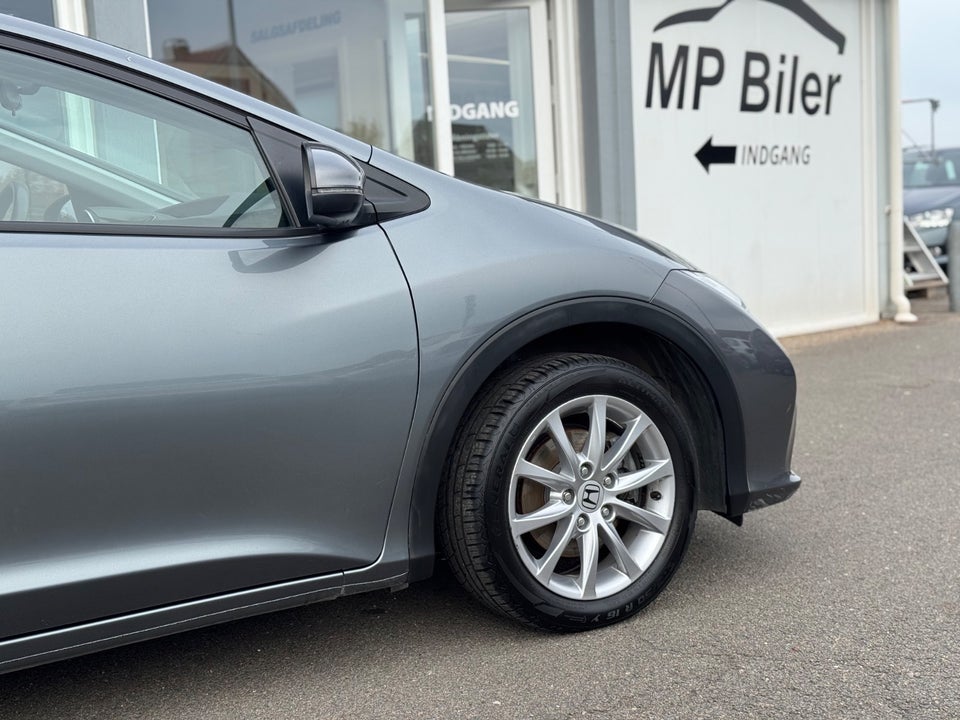 Honda Civic 1,8 i-VTEC Sport 5d