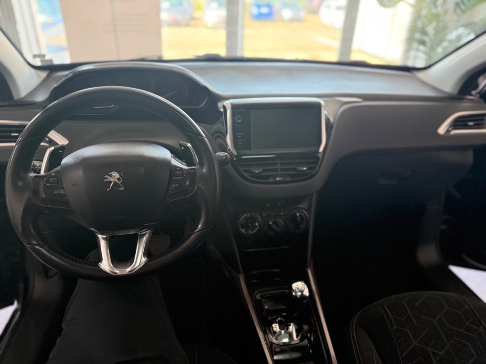 Peugeot 2008 1,6 e-HDi 92 Active Sky ESG 5d