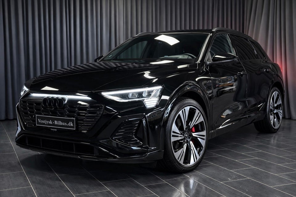 Audi Q8 e-tron 55 S-line Black Style quattro 5d