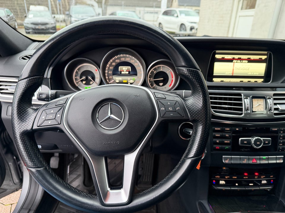 Mercedes E220 2,2 CDi 4d