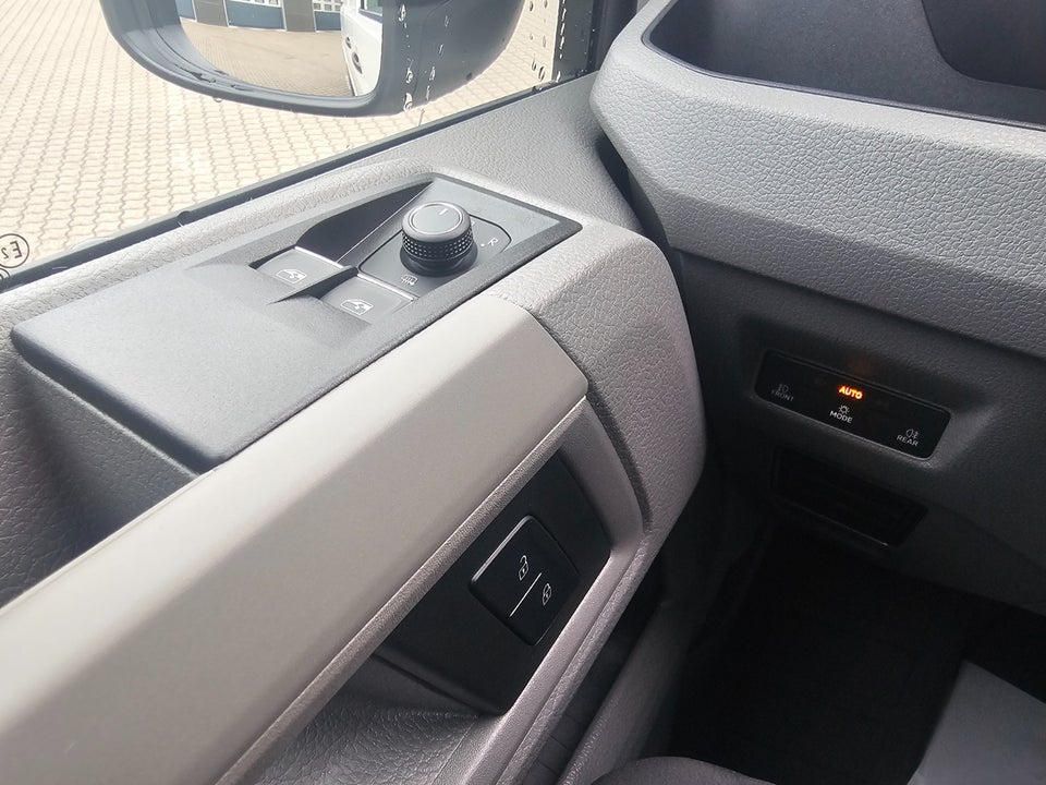 MAN TGE 2,0 3.180 Kassevogn L3H3 aut. FWD